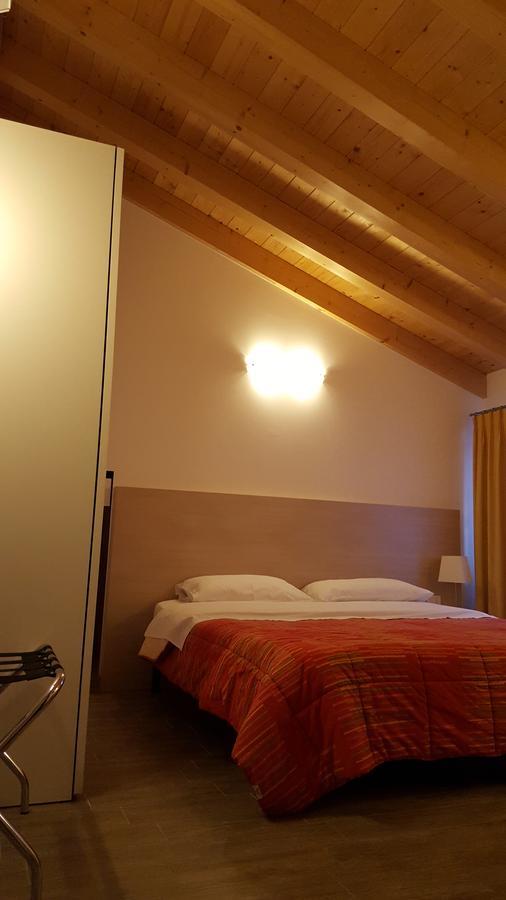 Albergo Consul Спилимберго Екстериор снимка